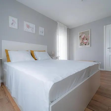 Luxury Laluna Daire